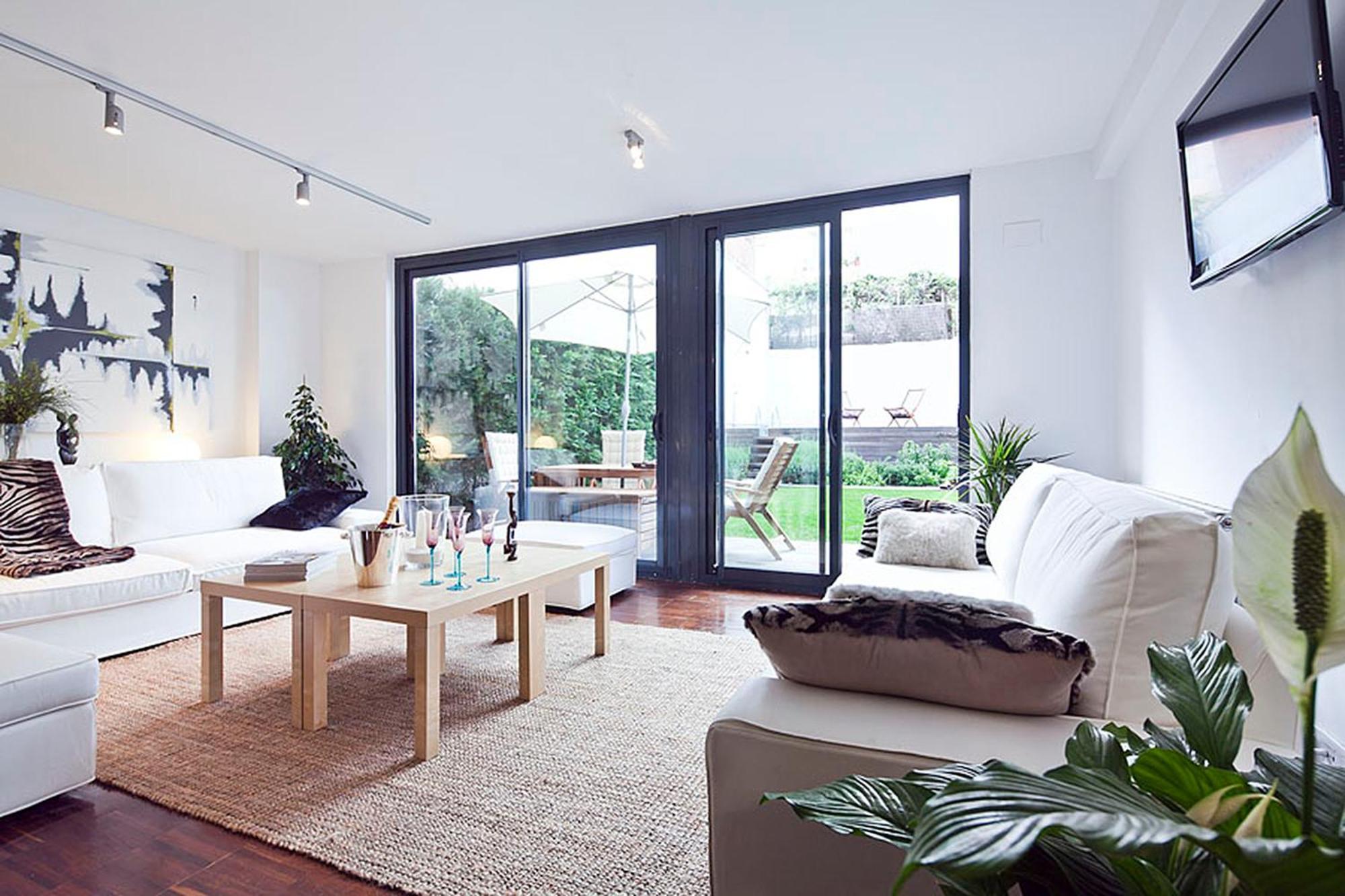 Apartment Barcelona Rentals - Private Pool And Garden Center Room photo